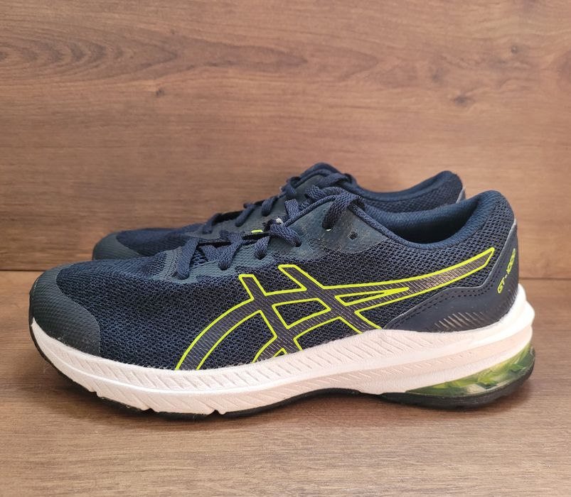Като нови!Детски маратонки Asics-36номер