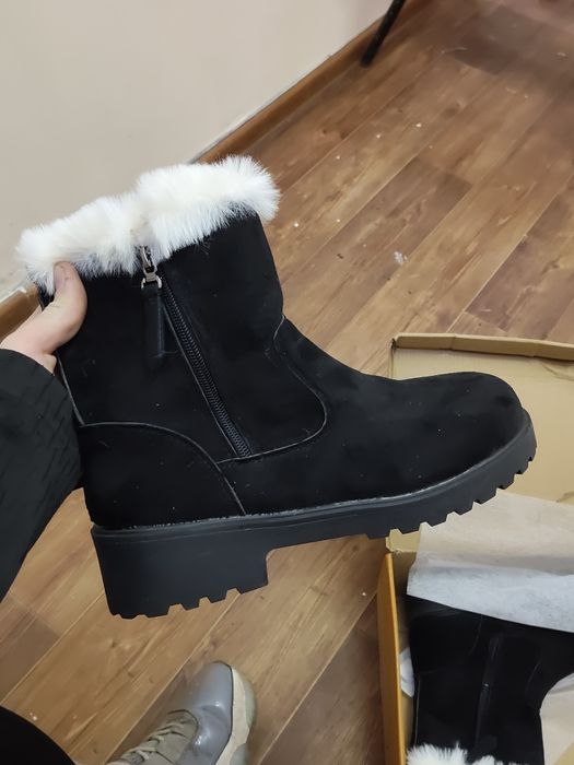 Продаётся зимня обувь, 39 размер