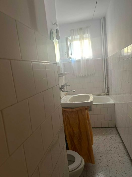 Inchiriez apartament 2 camere