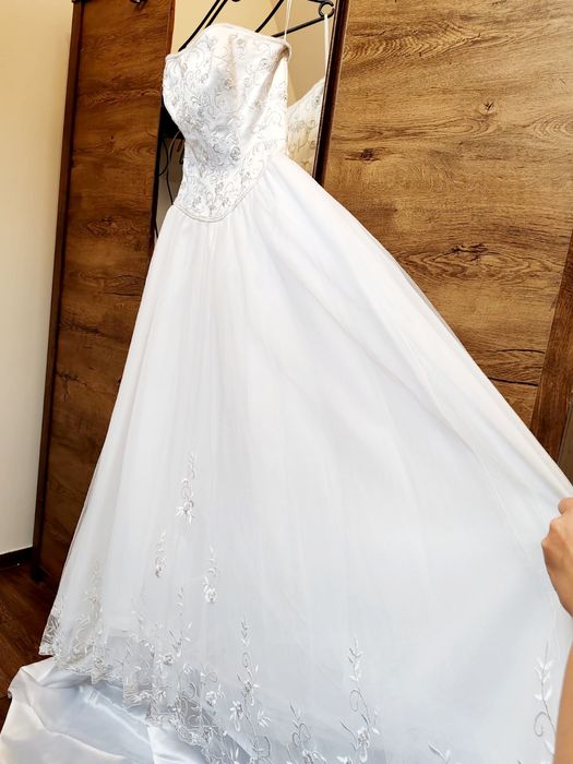 Rochie SPECTACULOASA de mireasa !