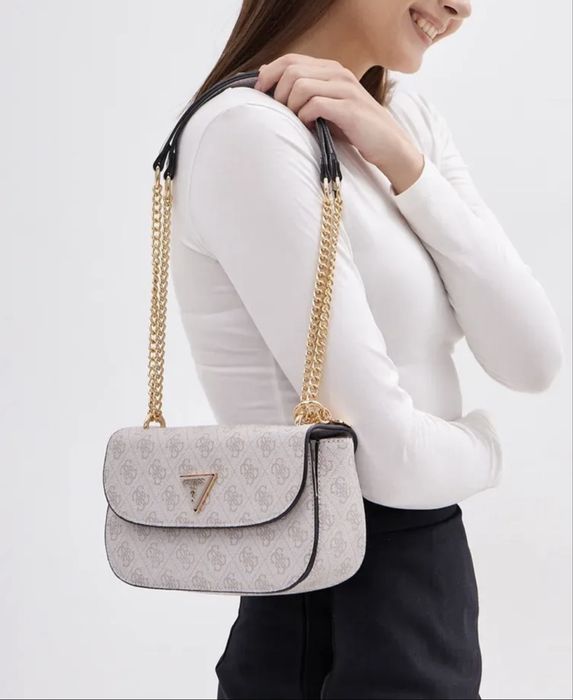 Продается сумка Guess