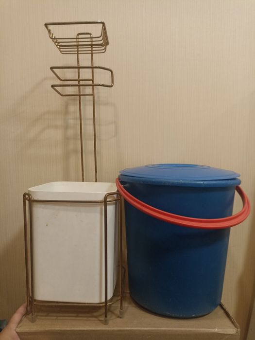 Банки ведра ,  Юг