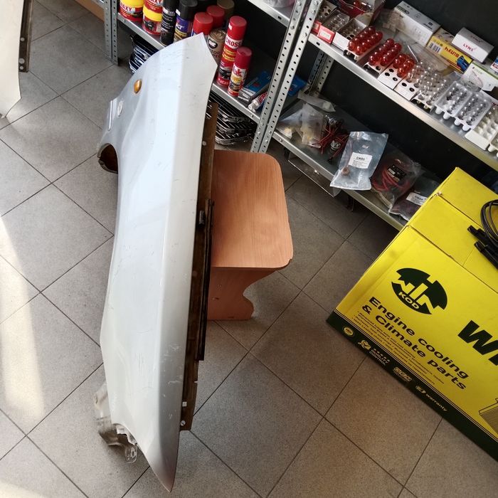 Продам крылья передние Ауди А4В5