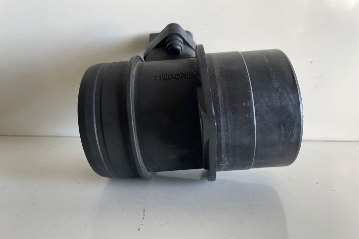 Debitmetru aer Bosch 0281002461 / 074906461B Volkswagen VW Passat B6