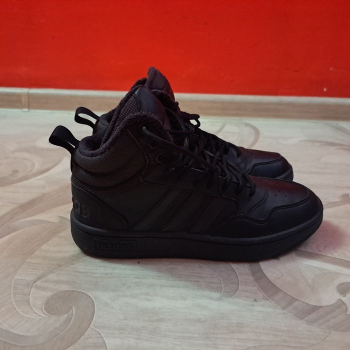 Ботинки зимние Adidas Hoops 3.0 Mid WTR