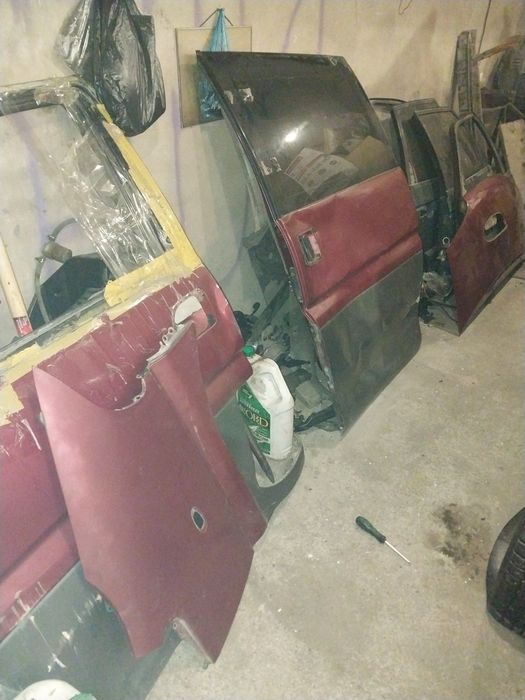 Продаю запчасти на делику булку