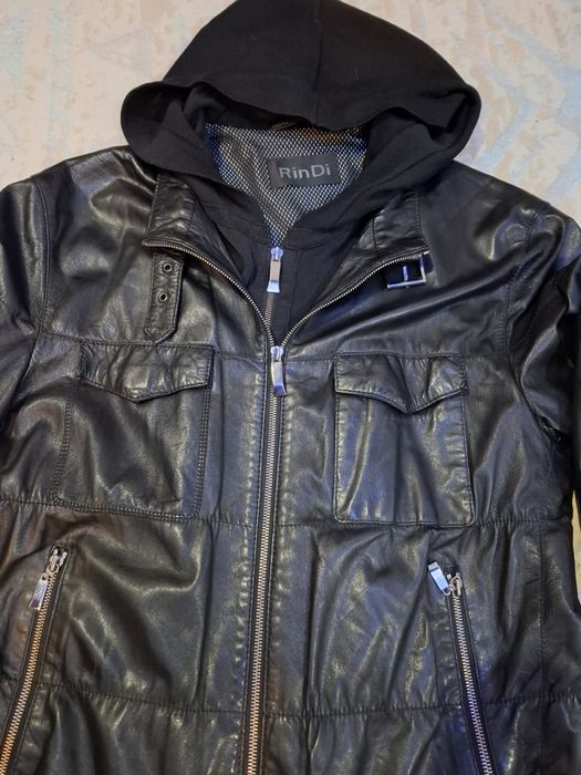 Кожаная куртка (Italy) 50р
