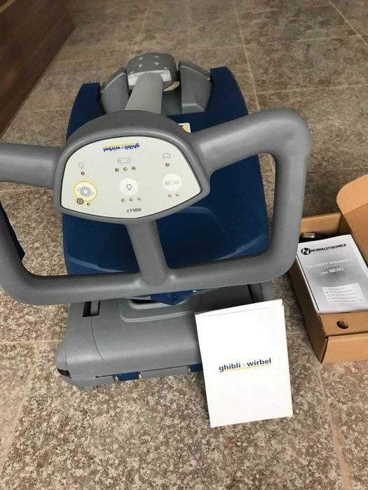 машина за почистване на под