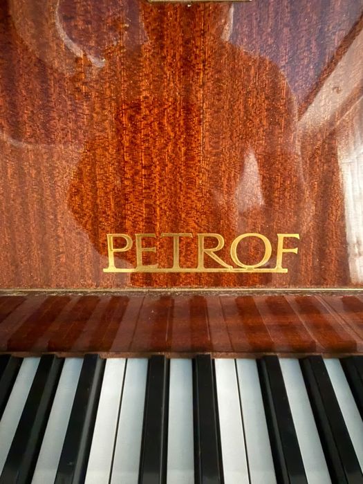 Фортепиано PETROF