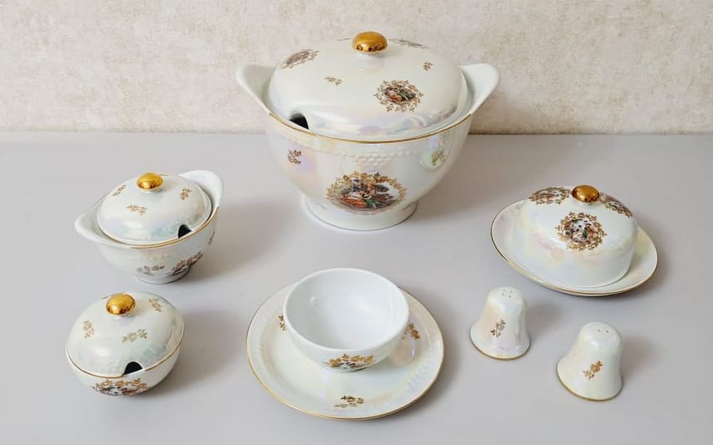 Столовый  сервиз