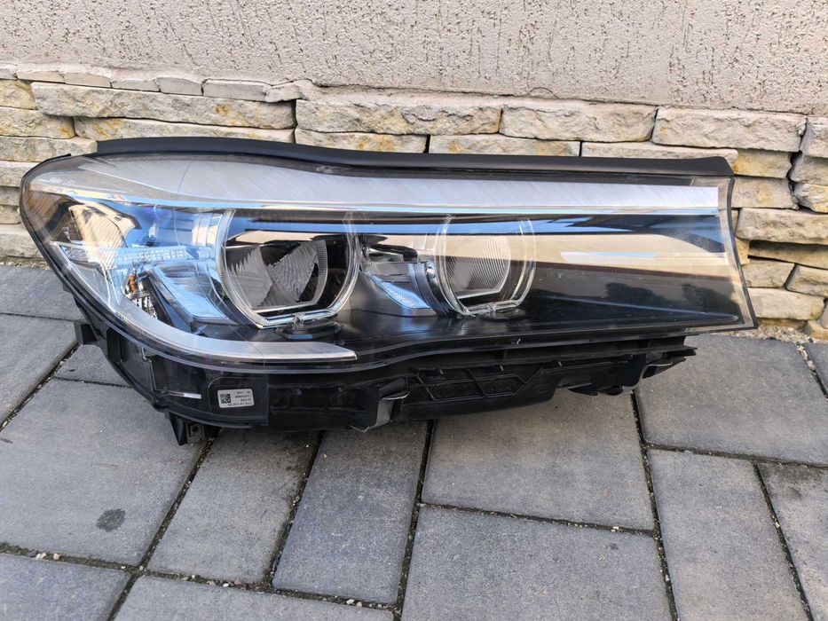 Far dreapta BMW seria 7 G11 G12 far dr fata original BMW Led cod oem 7483898-01 7483898 far dr fata BMW G11 12