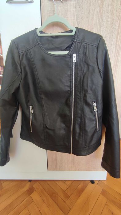 Дамско кожено яке