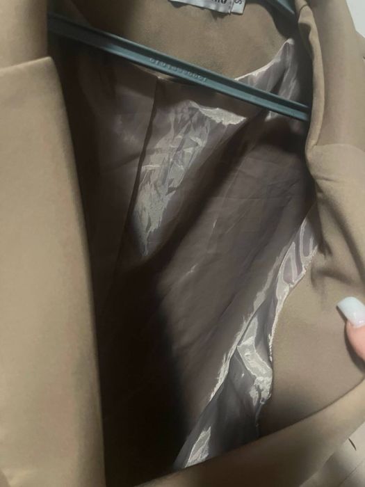 Пиджак новый продам срочно