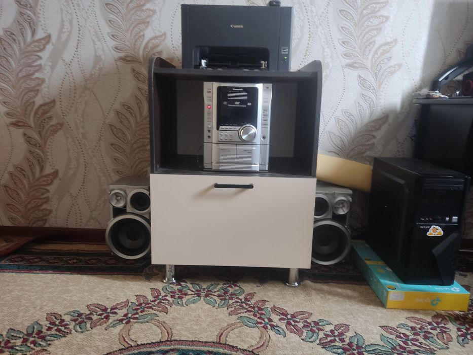 Музыкальный центр