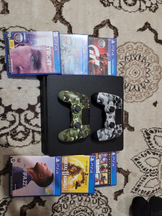 Sony PlayStation Slim 4