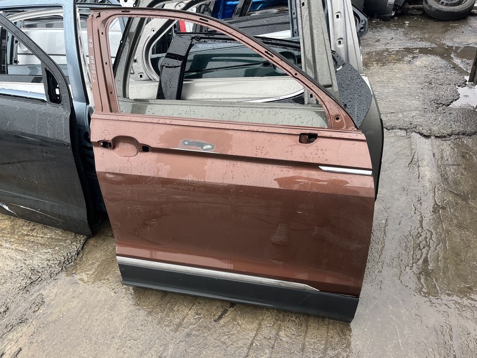 3 броя предна дясна и 2 броя предна лява врата VW Tiguan 2 2016-