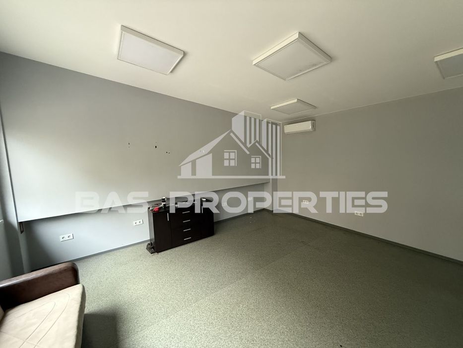 Дава се под наем Офис в София, Света Троица - 40 кв.м за 734.4 € - Снимка #3