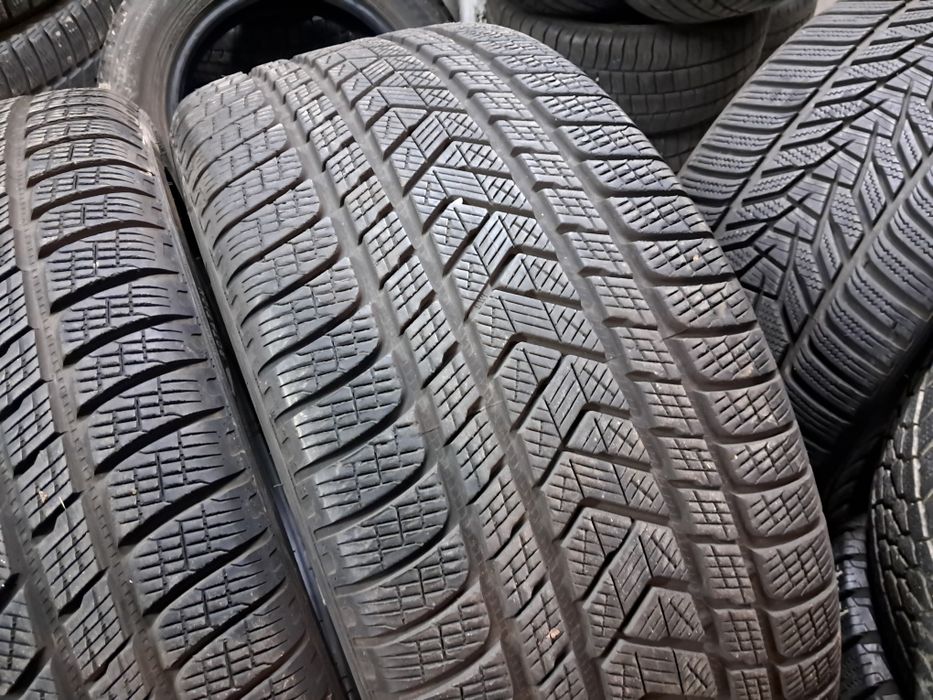 1buc Anvelopa second iarna 275 40 R21 Pirelli 7.4mm 2024