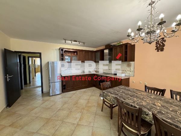 Продава се Тристаен апартамент в Поморие - 130 кв.м за 1154 €/кв.м - Снимка #3