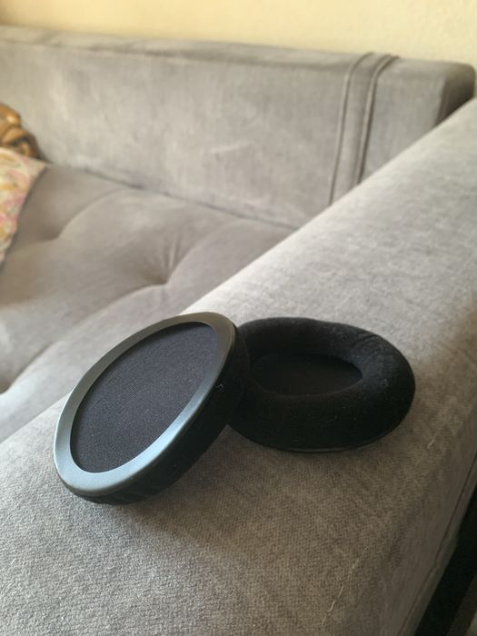 Продам новые амбушюры от наушников Hyperx cloud 2