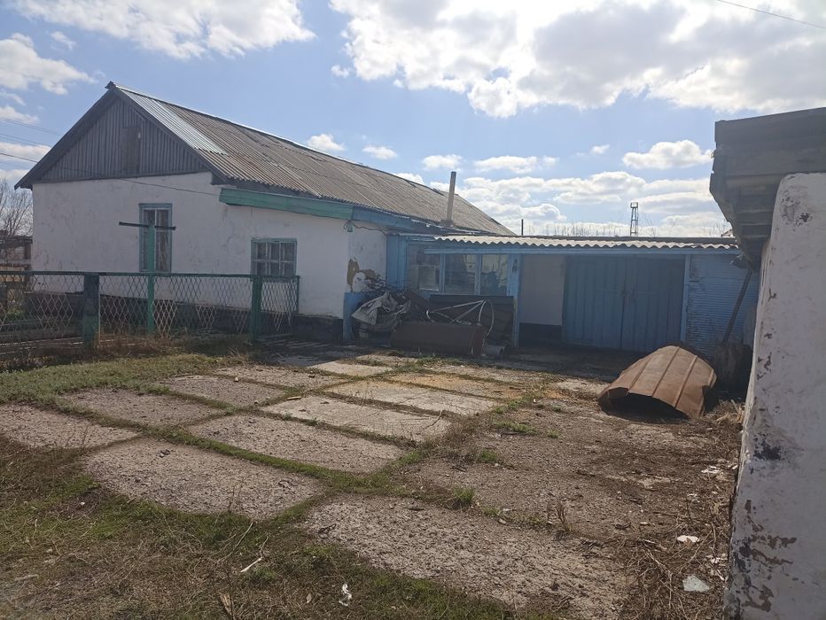 Подам дом и участок