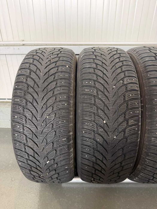 Anvelope Iarna  Nokian 235 60 18
