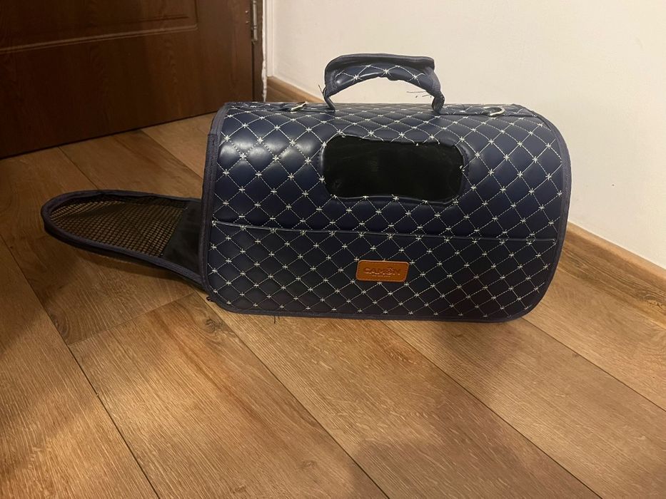 Vand geanta de transport pentru caini si pisici