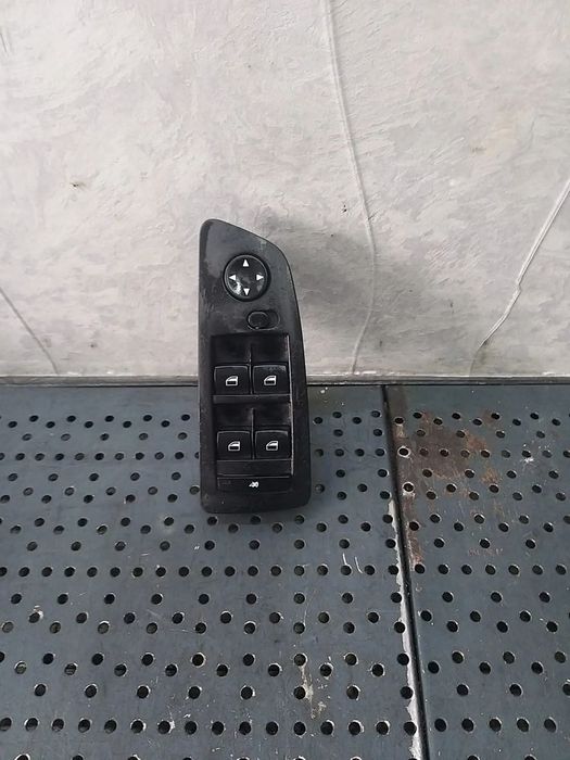 Bloc butoane geamuri oglinzi stanga fata bmw seria 1 e81 e87 695203603