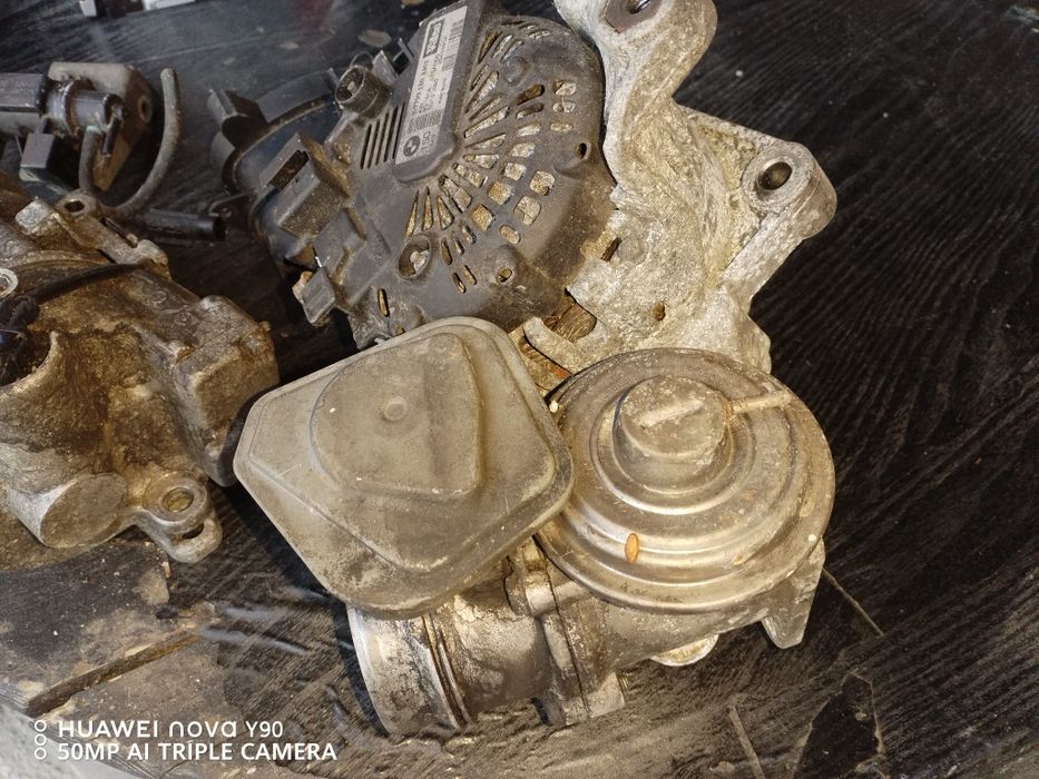 Alternator compresor caseta clapeta debitmetru supapa  bmw seria 1 118