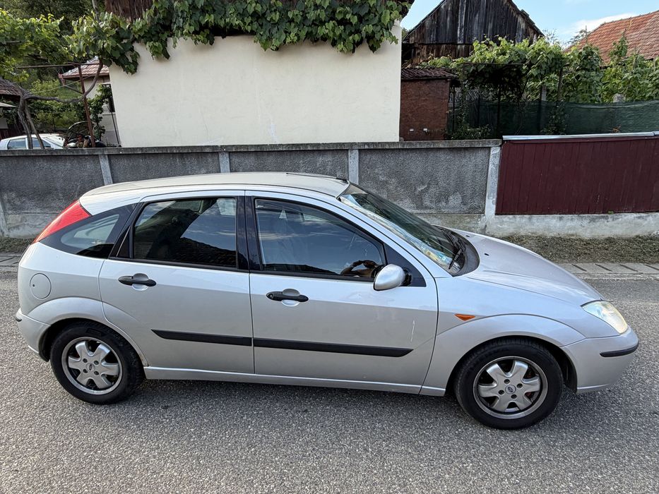 Vand Ford Focus DAW FYDD1, an 25.07.2002, 242100 km