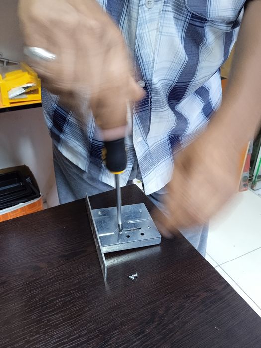 Плотник мебельщик