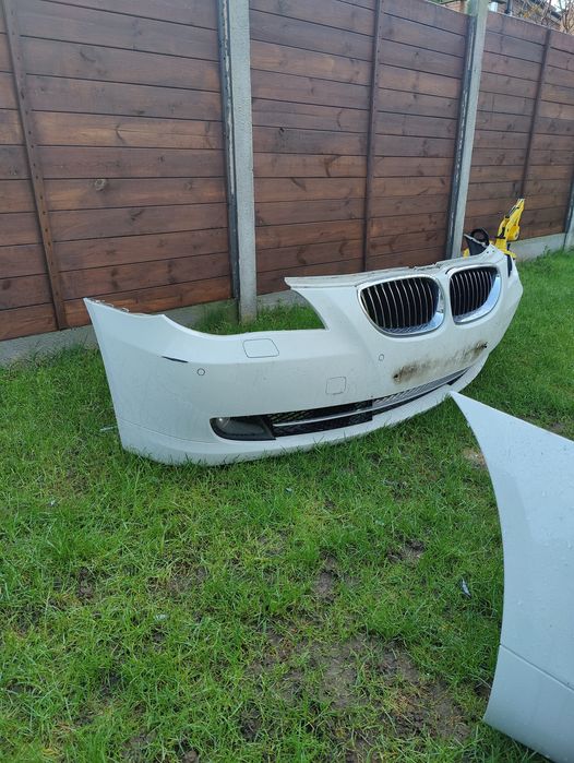 Bara fata, bara spate bmw Seria 5 2009