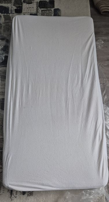 Saltea patut bebe 140 × 70 + 2 huse impermeabile