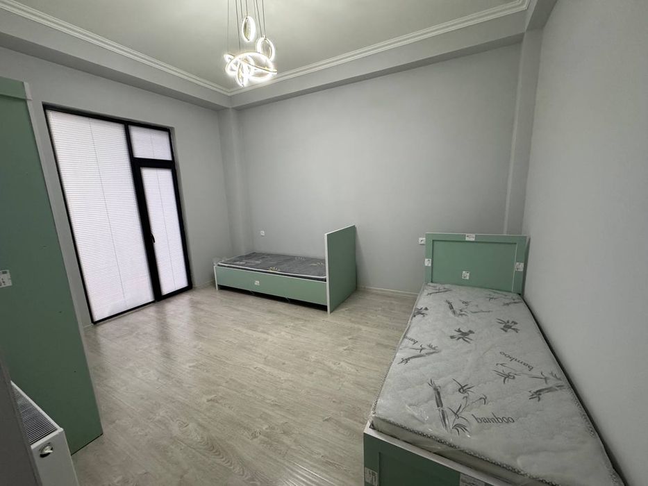Qorasuv1 da 3 xona luks kvartira oilaga beriladi