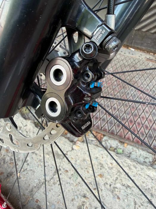 Спирачки за колело Shimano DEORE XT (4 бутални)