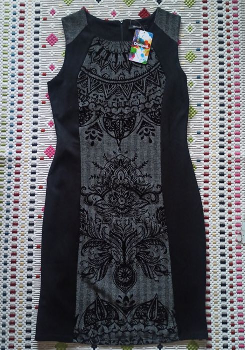 Нови рокли с етикет Desigual