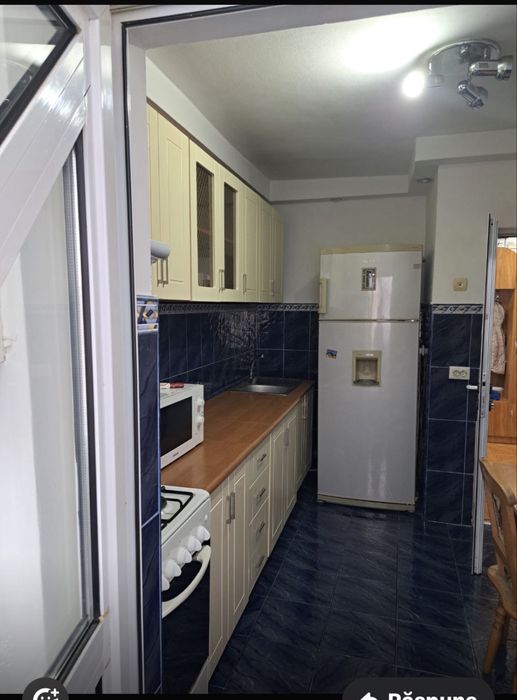 Apartament de inchiriat 300€/luna