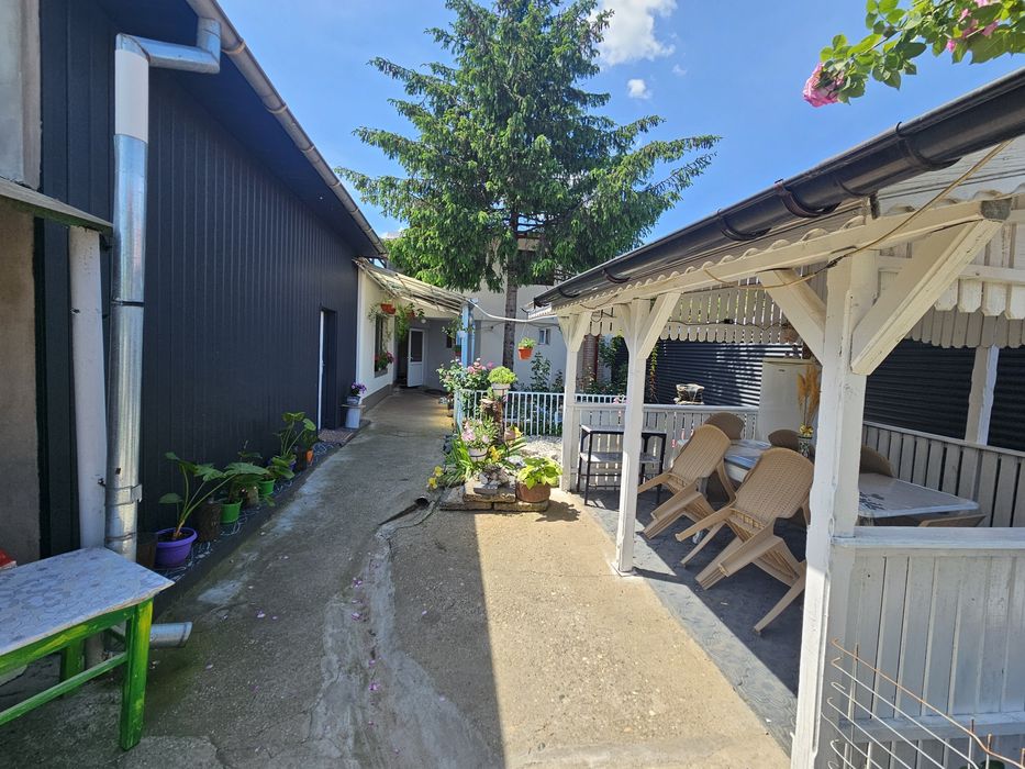 Casa cu teren, zona Bold