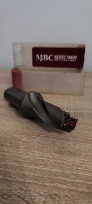 Свредло със сменяеми пластини ф22 2хD