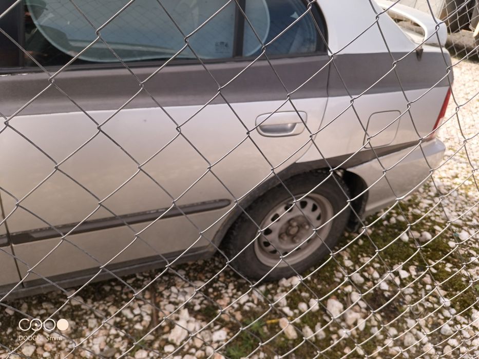 Hyundai Accent 2 - Хюндай Акцент 2 на части