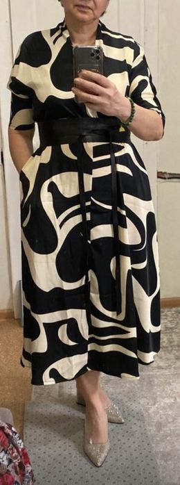 Продам камзол и платья