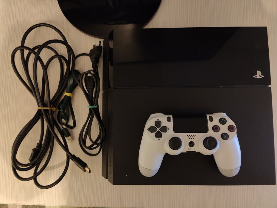 PS4 PlayStation 4 - 500 GB
