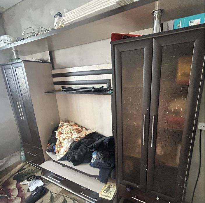 Продам стенку срочно
