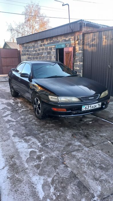 Продам тойота карина