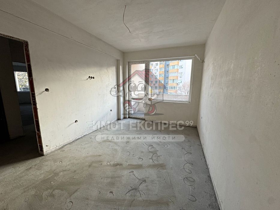 Тристаен апартамент, ново строителство, с изба, кв.Изток