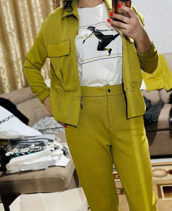 Женский костюм размер 48