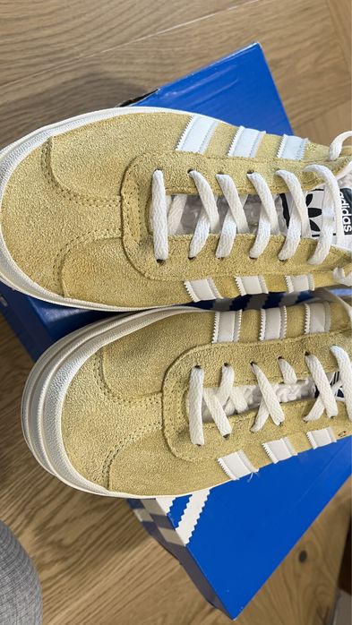 Adidas gazelle обувки