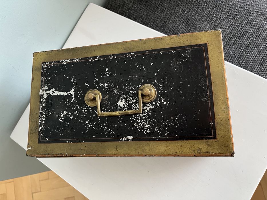 Метална каса за кеш / 19- ти век