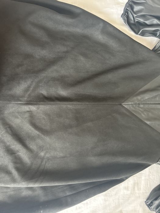 Кожанное платье черного цвета