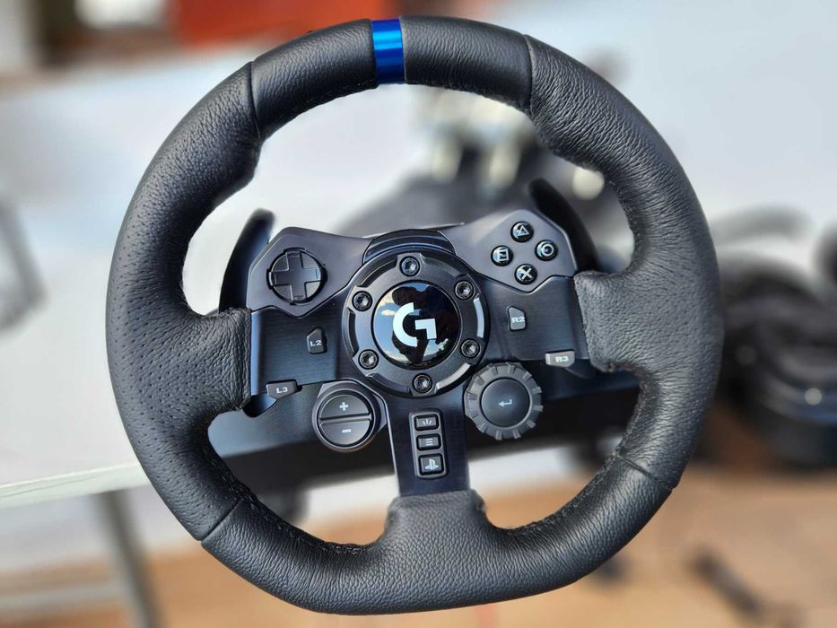 Logitech G923 със скорости